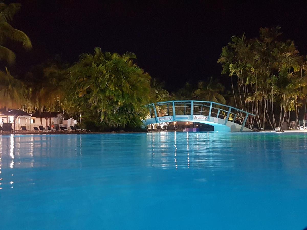 Caraibes Apparts-Resorts Sainte-Anne  Extérieur photo