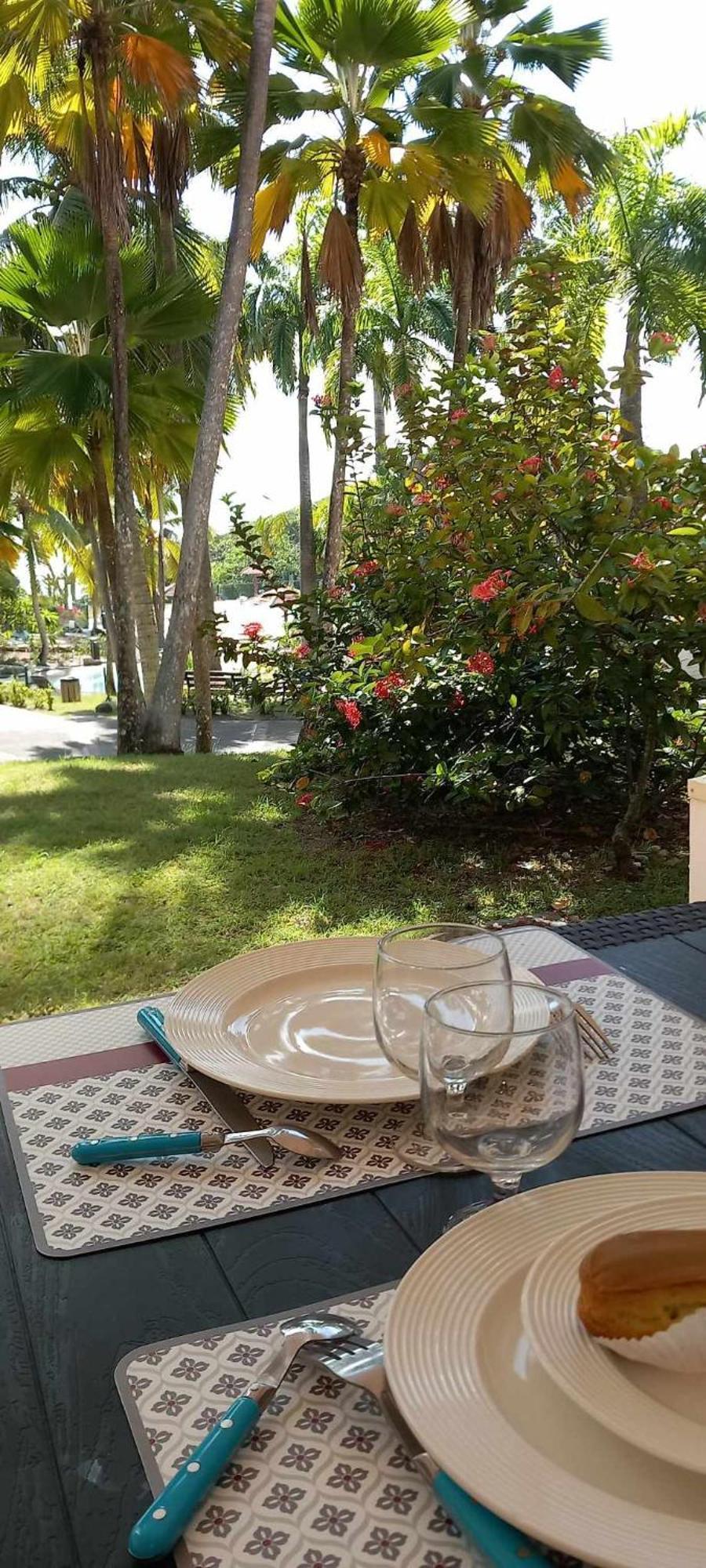 Caraibes Apparts-Resorts Sainte-Anne  Extérieur photo